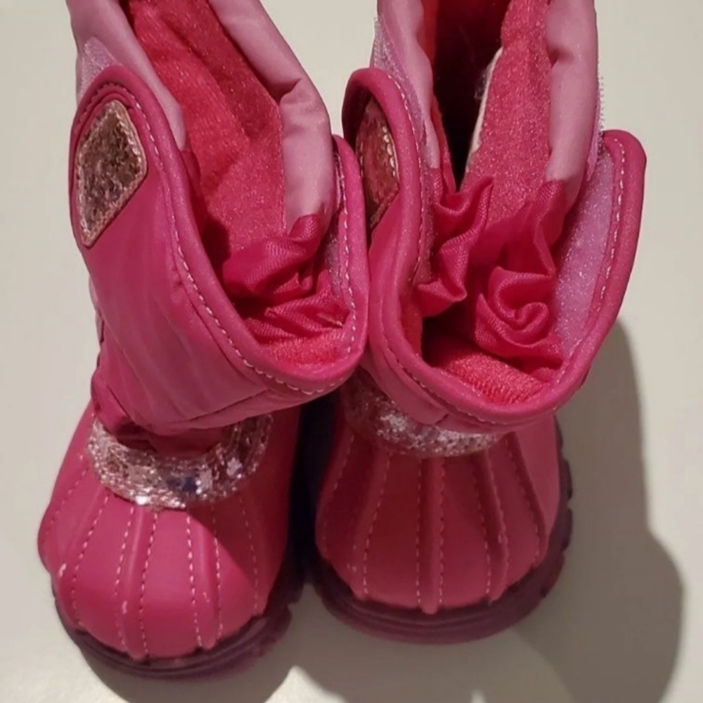 Girl's booties